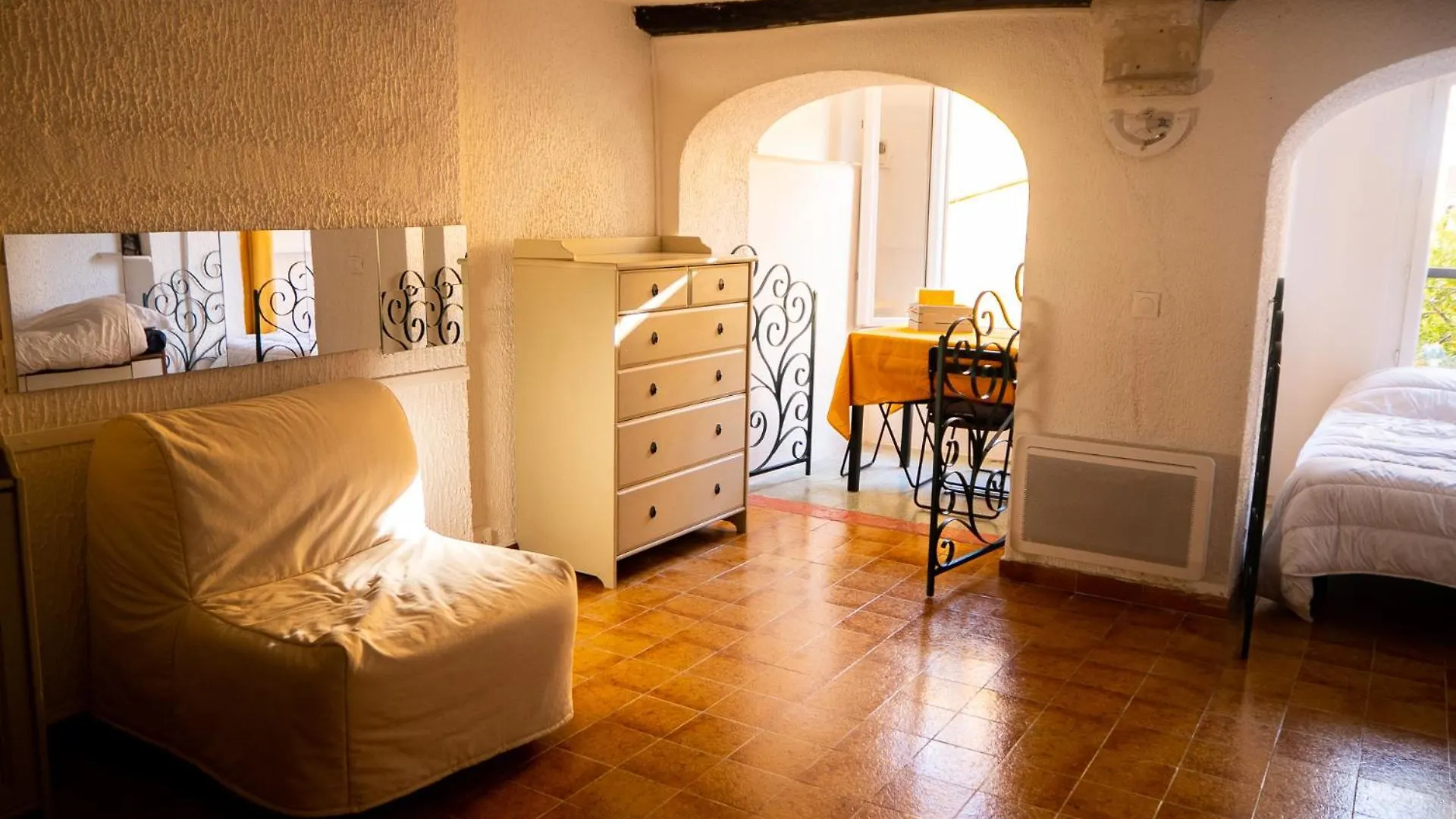 Vieux Menton Grand Studio Ensoleille Apartment France